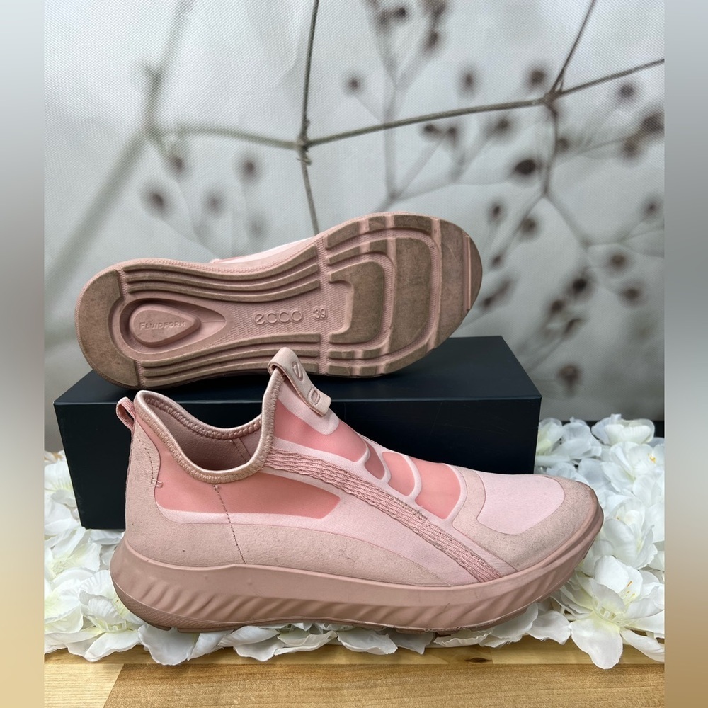ECCO Phorene ALPHA Slip-on
Sneaker Shoes Pink Womens size 39 US
size 8/8.5 - Picture 2 of 8